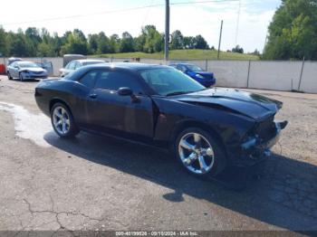  Salvage Dodge Challenger