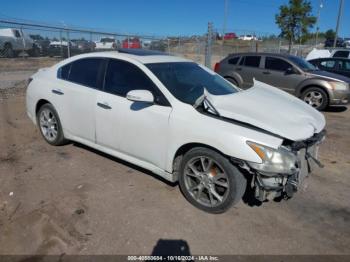  Salvage Nissan Maxima