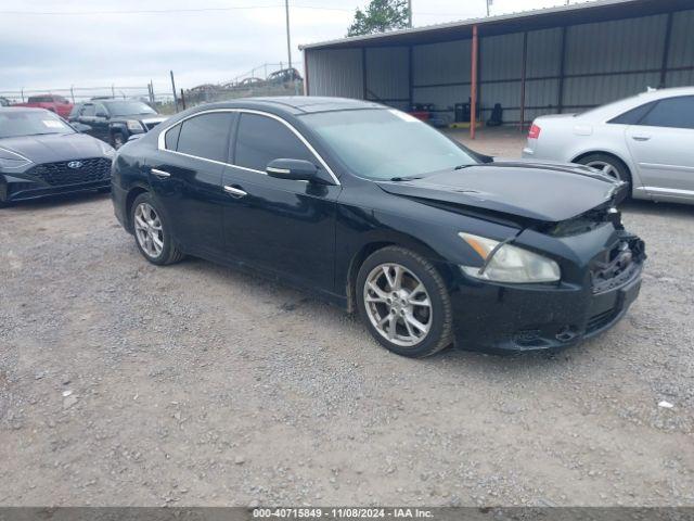  Salvage Nissan Maxima