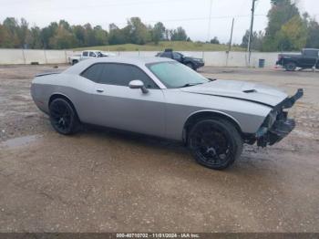  Salvage Dodge Challenger