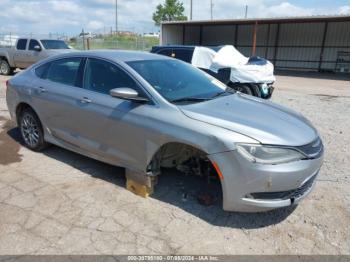  Salvage Chrysler 200