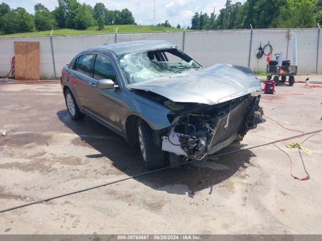  Salvage Chrysler 200