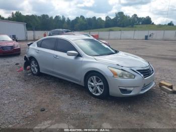  Salvage Nissan Altima