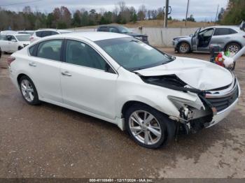  Salvage Nissan Altima