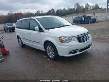  Salvage Chrysler Town & Country