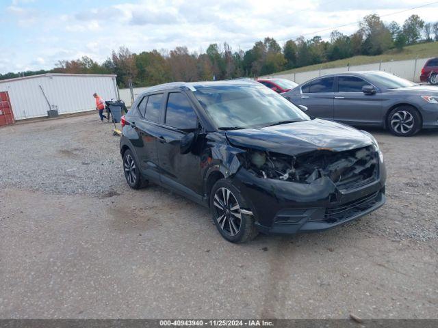  Salvage Nissan Kicks