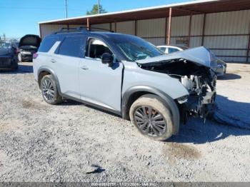  Salvage Nissan Pathfinder