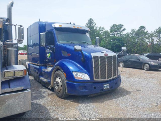  Salvage Peterbilt 579