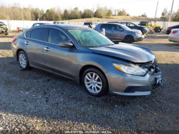  Salvage Nissan Altima