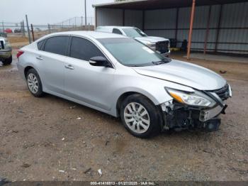  Salvage Nissan Altima