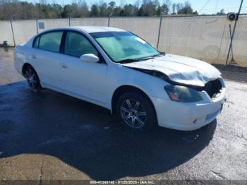  Salvage Nissan Altima