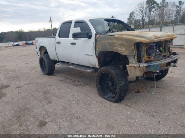  Salvage GMC Sierra 2500