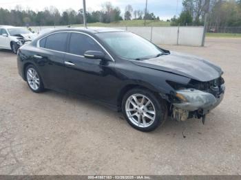  Salvage Nissan Maxima