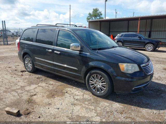  Salvage Chrysler Town & Country
