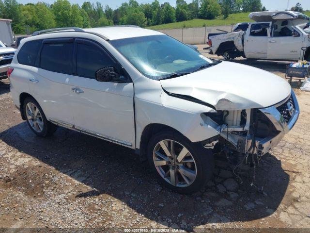  Salvage Nissan Pathfinder