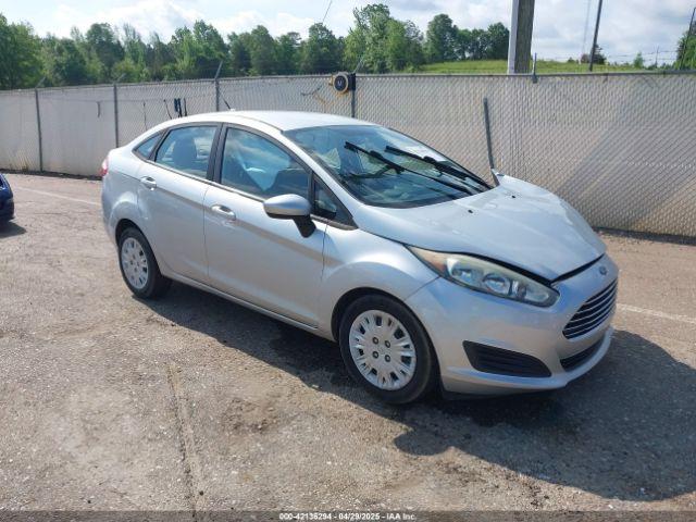 Salvage Ford Fiesta