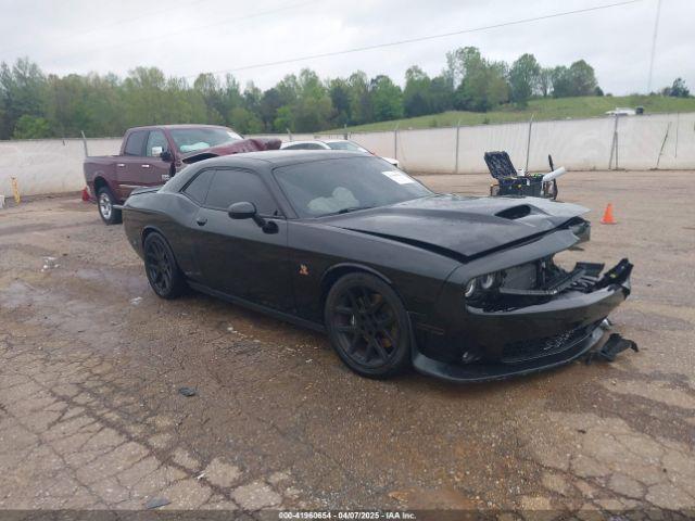  Salvage Dodge Challenger