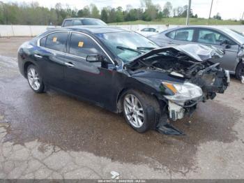  Salvage Nissan Maxima