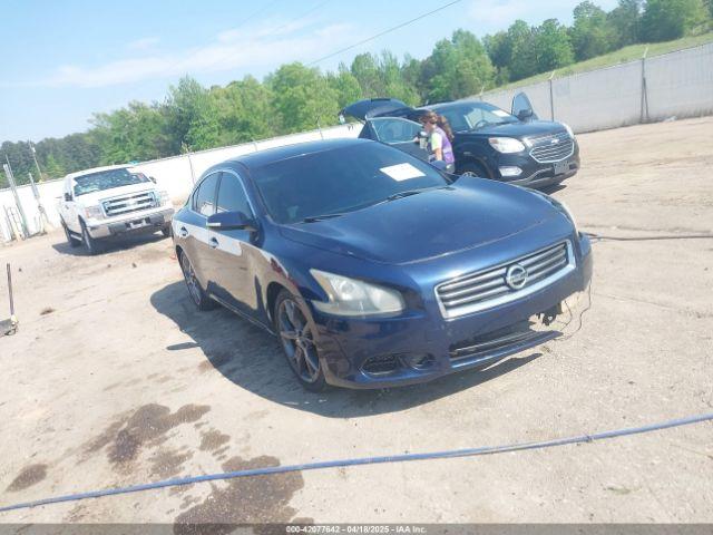  Salvage Nissan Maxima
