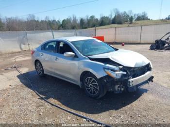  Salvage Nissan Altima