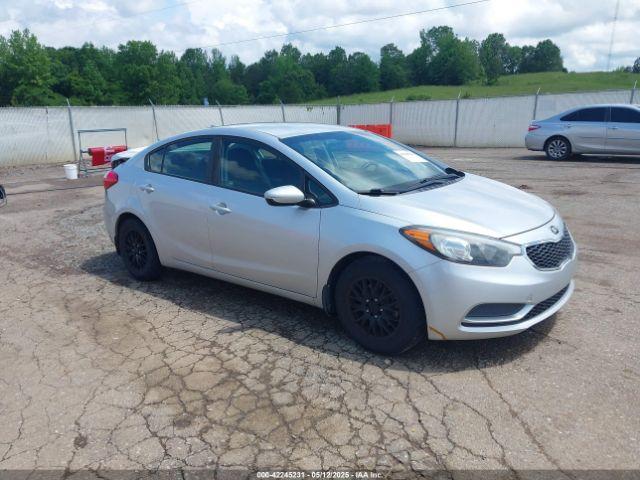  Salvage Kia Forte