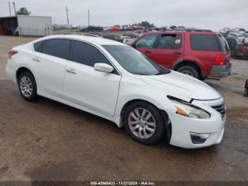  Salvage Nissan Altima