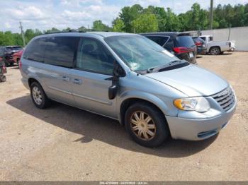 Salvage Chrysler Town & Country