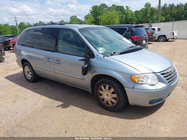 Salvage Chrysler Town & Country