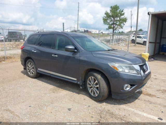  Salvage Nissan Pathfinder