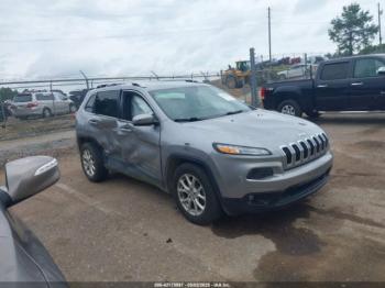  Salvage Jeep Cherokee