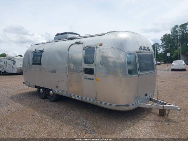  Salvage Airstream Land Yacht