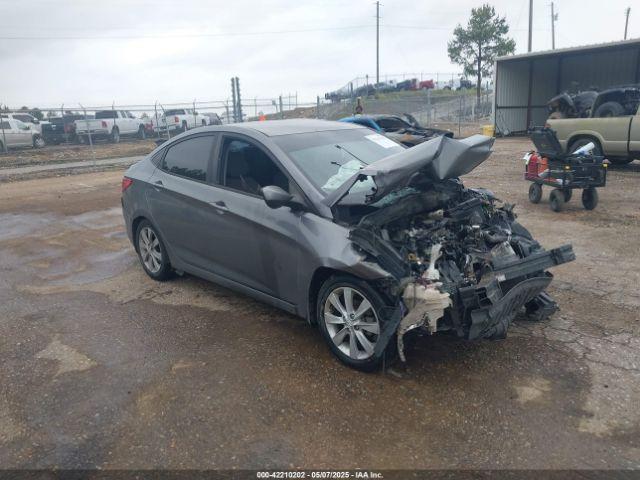  Salvage Hyundai ACCENT