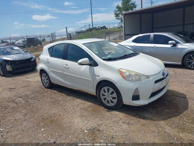  Salvage Toyota Prius c