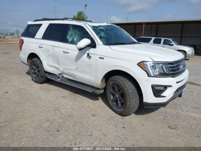 Salvage Ford Expedition
