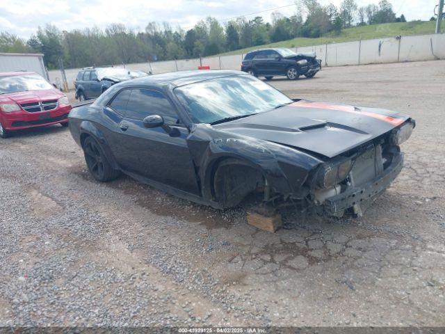  Salvage Dodge Challenger