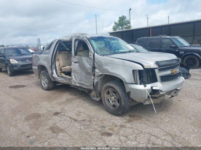  Salvage Chevrolet Avalanche 1500