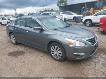  Salvage Nissan Altima