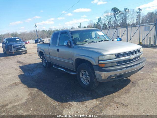  Salvage Chevrolet Silverado 2500