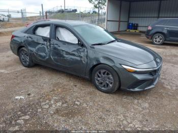  Salvage Hyundai ELANTRA
