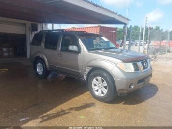  Salvage Nissan Pathfinder