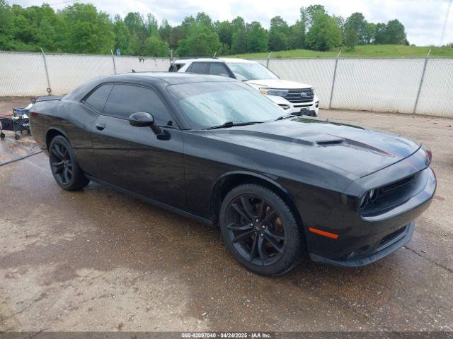  Salvage Dodge Challenger