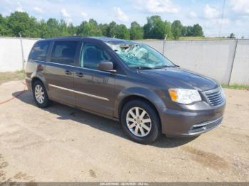  Salvage Chrysler Town & Country