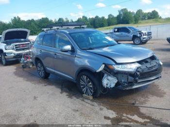  Salvage Mitsubishi Outlander