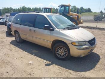  Salvage Chrysler Town & Country