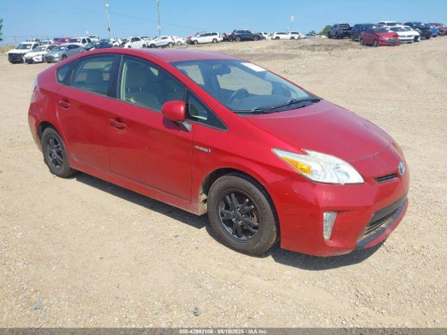  Salvage Toyota Prius