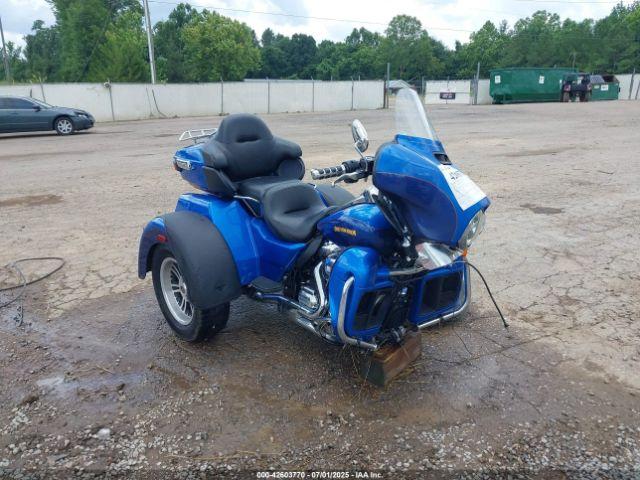 Salvage Harley-Davidson Flhtcutg