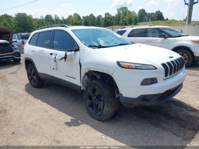  Salvage Jeep Cherokee