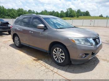  Salvage Nissan Pathfinder