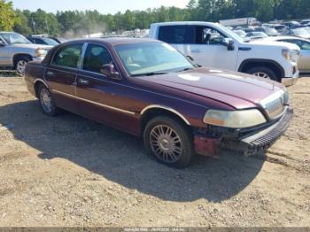  Salvage Lincoln Towncar