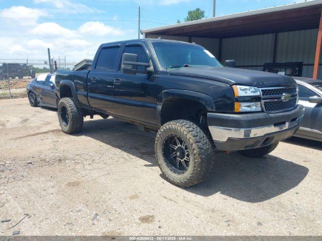  Salvage Chevrolet Silverado 2500